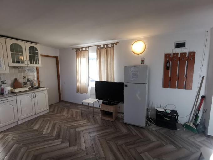 Cabanuta Fara Fite Provita de Jos Exterior foto